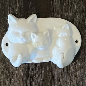 Cat Wall Hanger